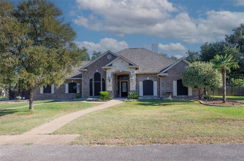 33 Branding Iron DR Belton TX 76513