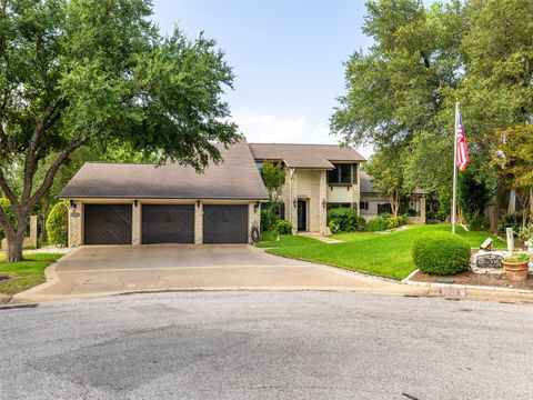 Photo of 9900 Winding Oak CIR, Austin, TX 78750 (MLS # 6652938)