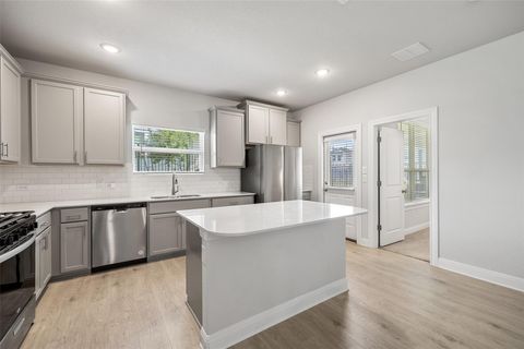 Tiny photo for 1012 Legend Milton LN, Austin, TX 78748 (MLS # 5835819)