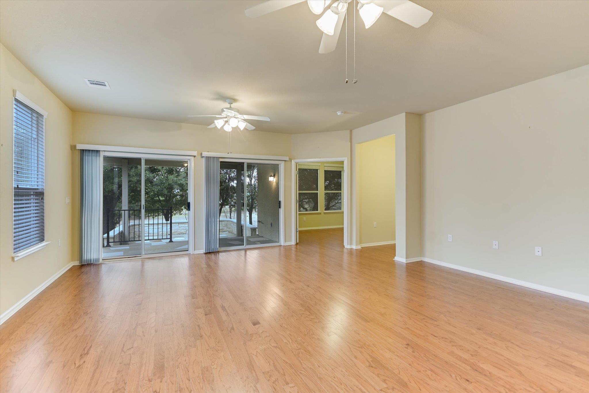 915 Apache Mountain LN