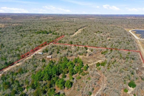 1310 PERRY LN, THORNDALE, TX 76577 - Image a1a783b2cf36b2a7ef27a94e7e17a5be/1075555260