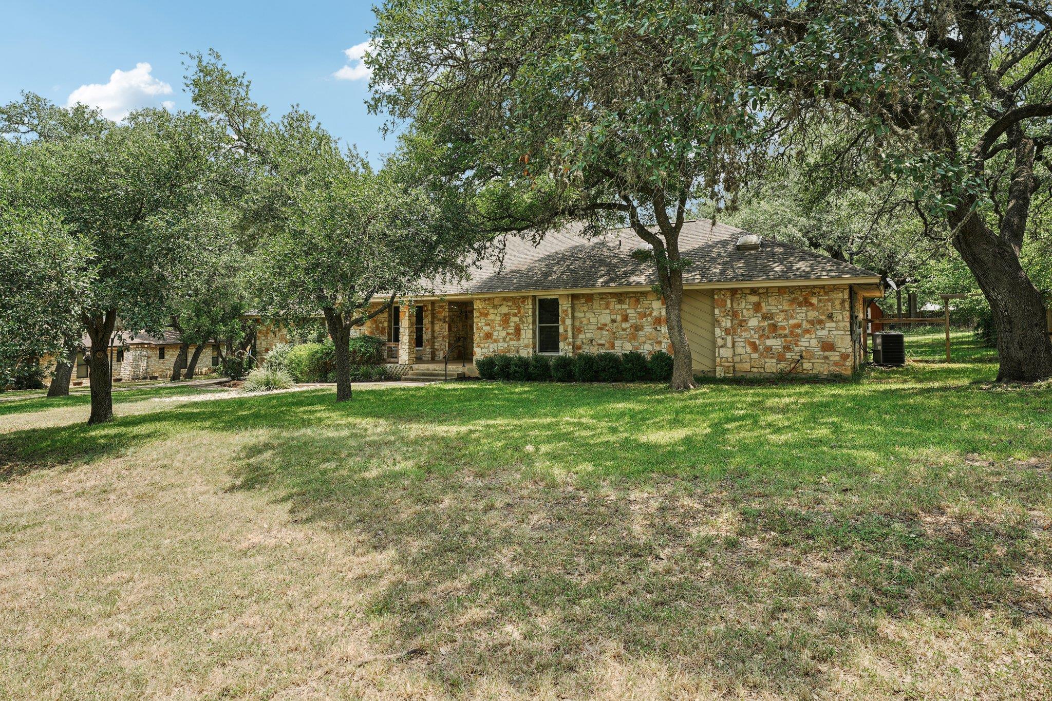 304 Leisurewoods DR