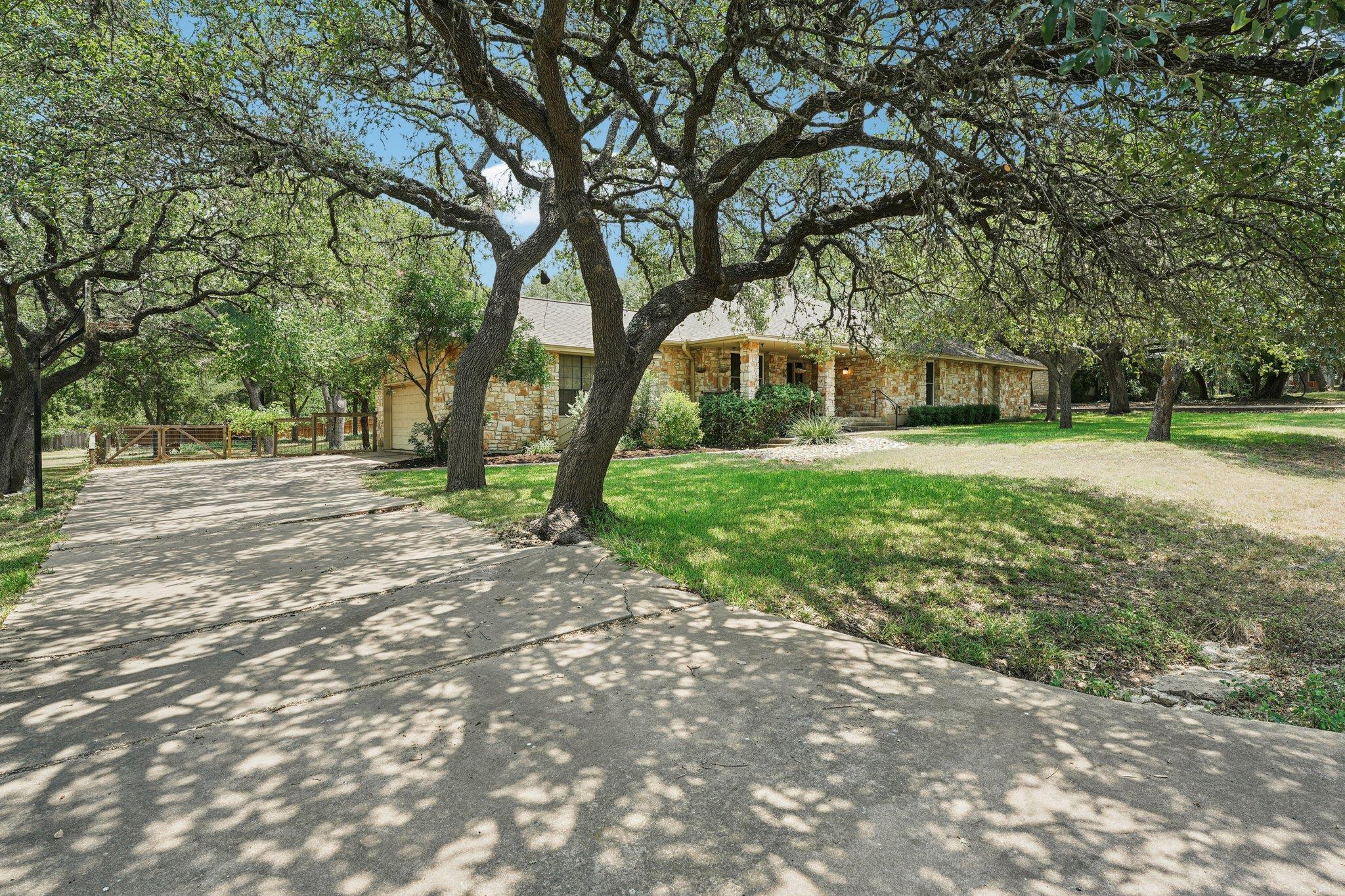 304 Leisurewoods DR