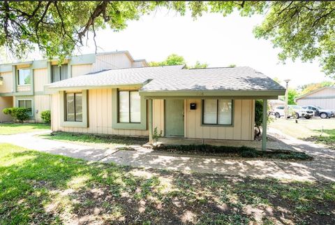 906 Silver Quail LN Austin TX 78758