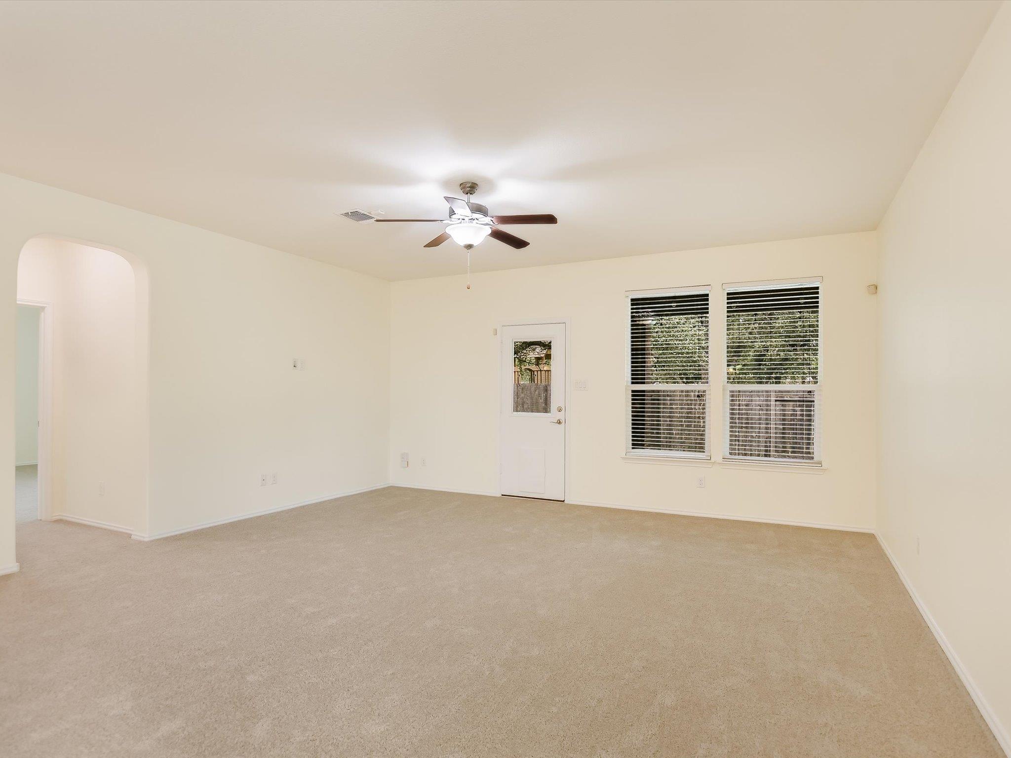 1501 Uhland DR