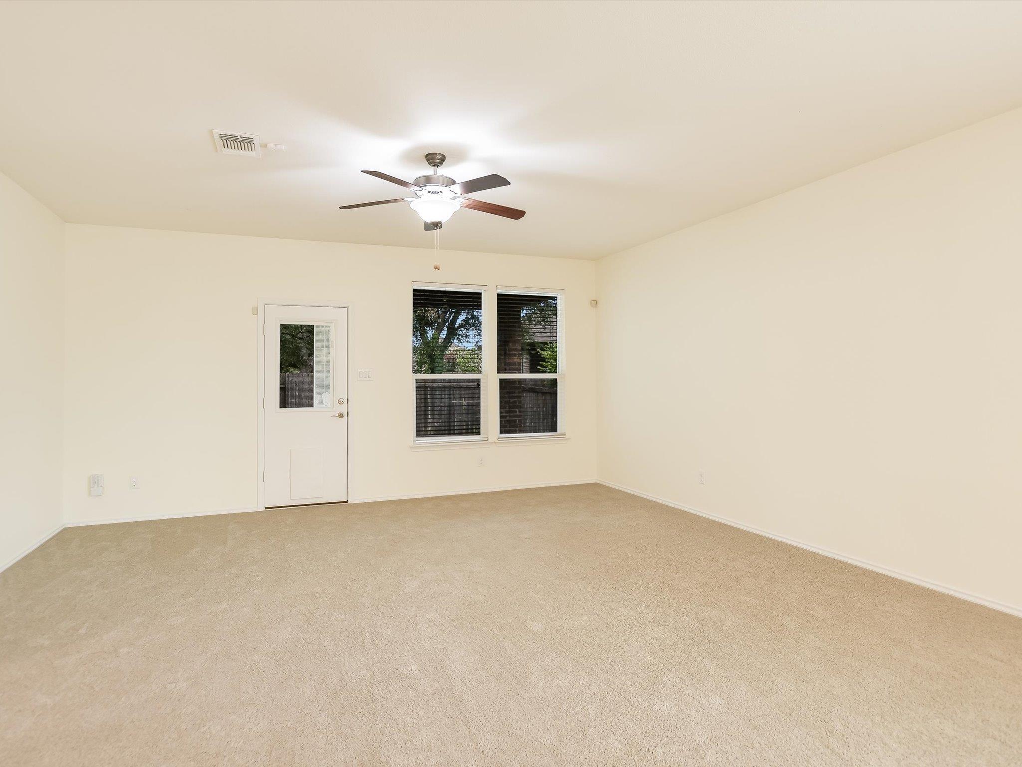 1501 Uhland DR