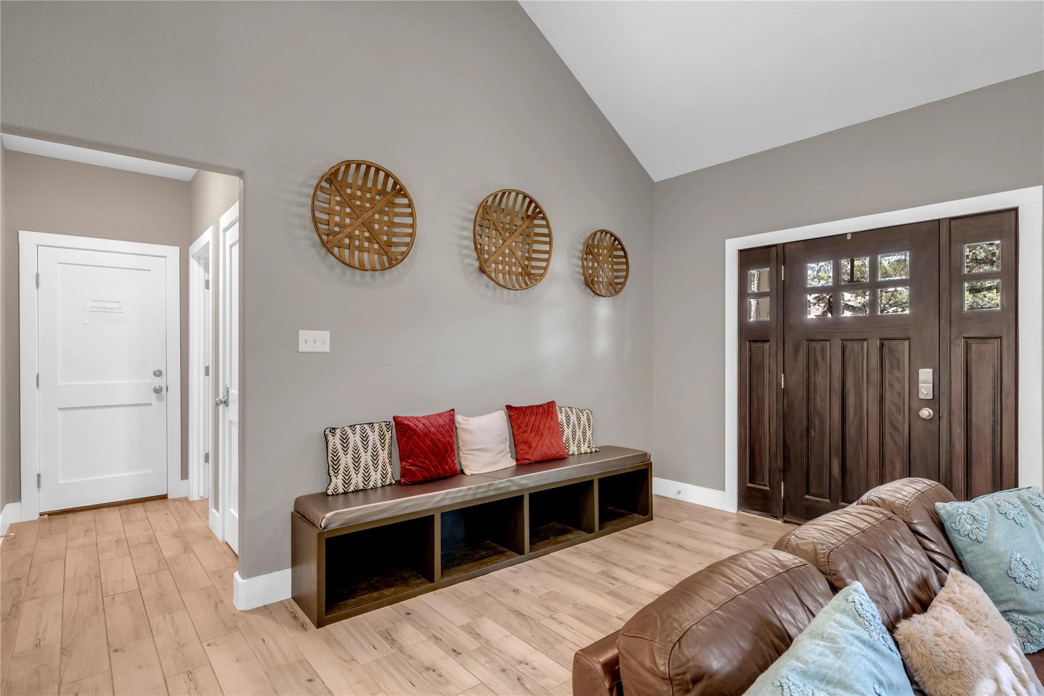 113 Winding Oak DR