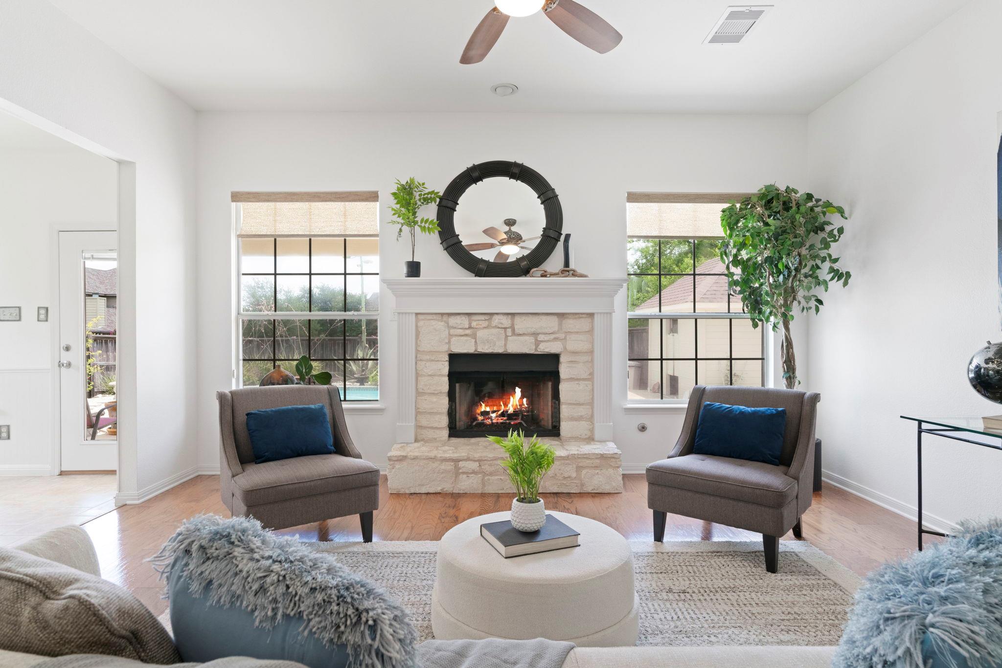 207 Silver Oak DR