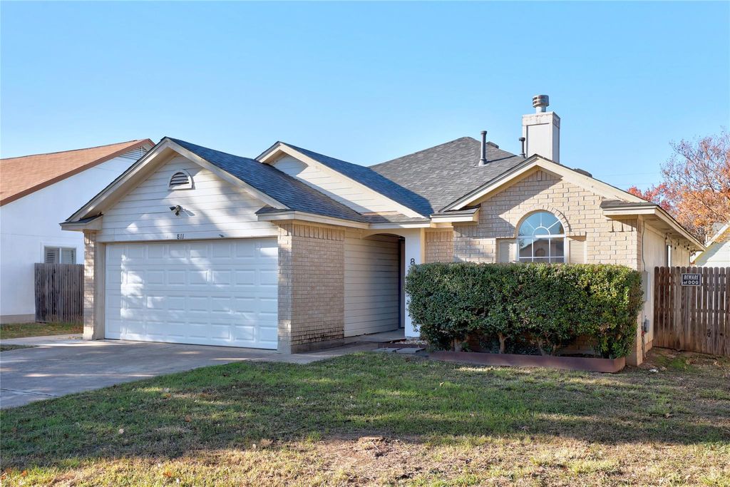 Photo of 811 Lantana LN, Leander, TX 78641 (MLS # 2990068)