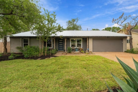Photo of 1805 Redlands ST, Austin, TX 78757 (MLS # 3355706)