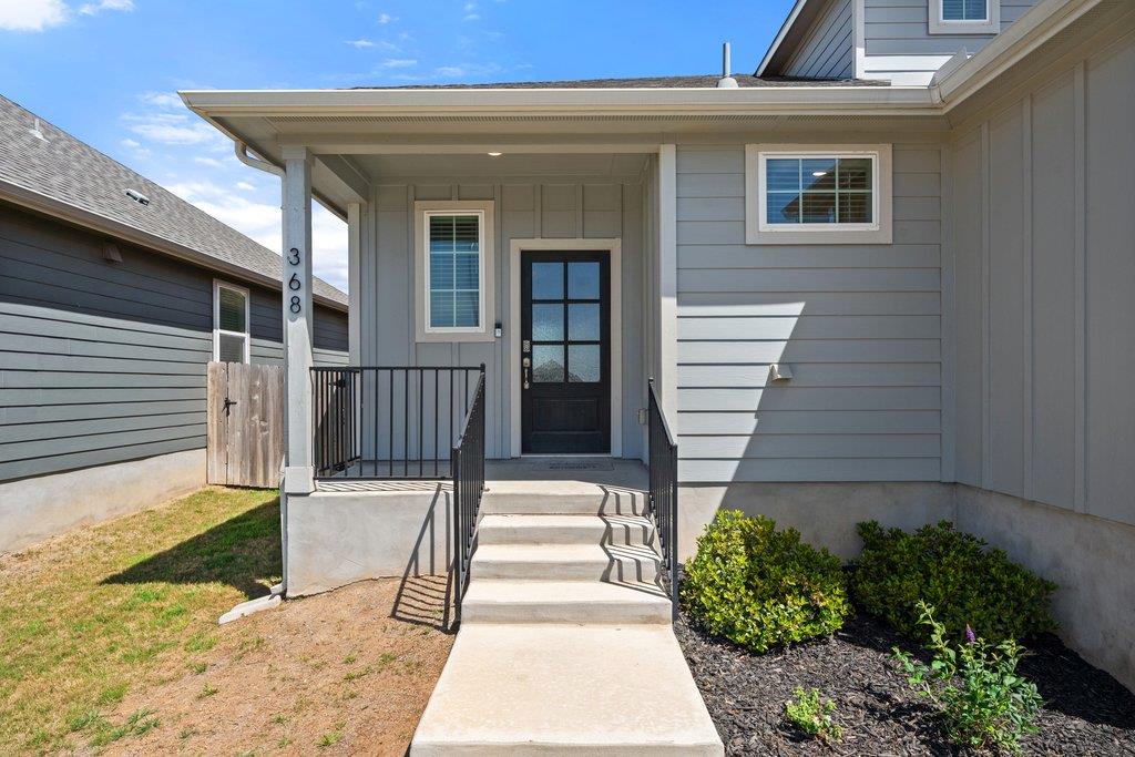 368 Banff DR