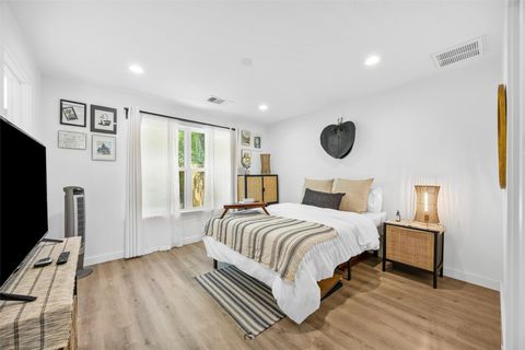 Tiny photo for 6306 Arnold DR #1, Austin, TX 78723 (MLS # 3941281)