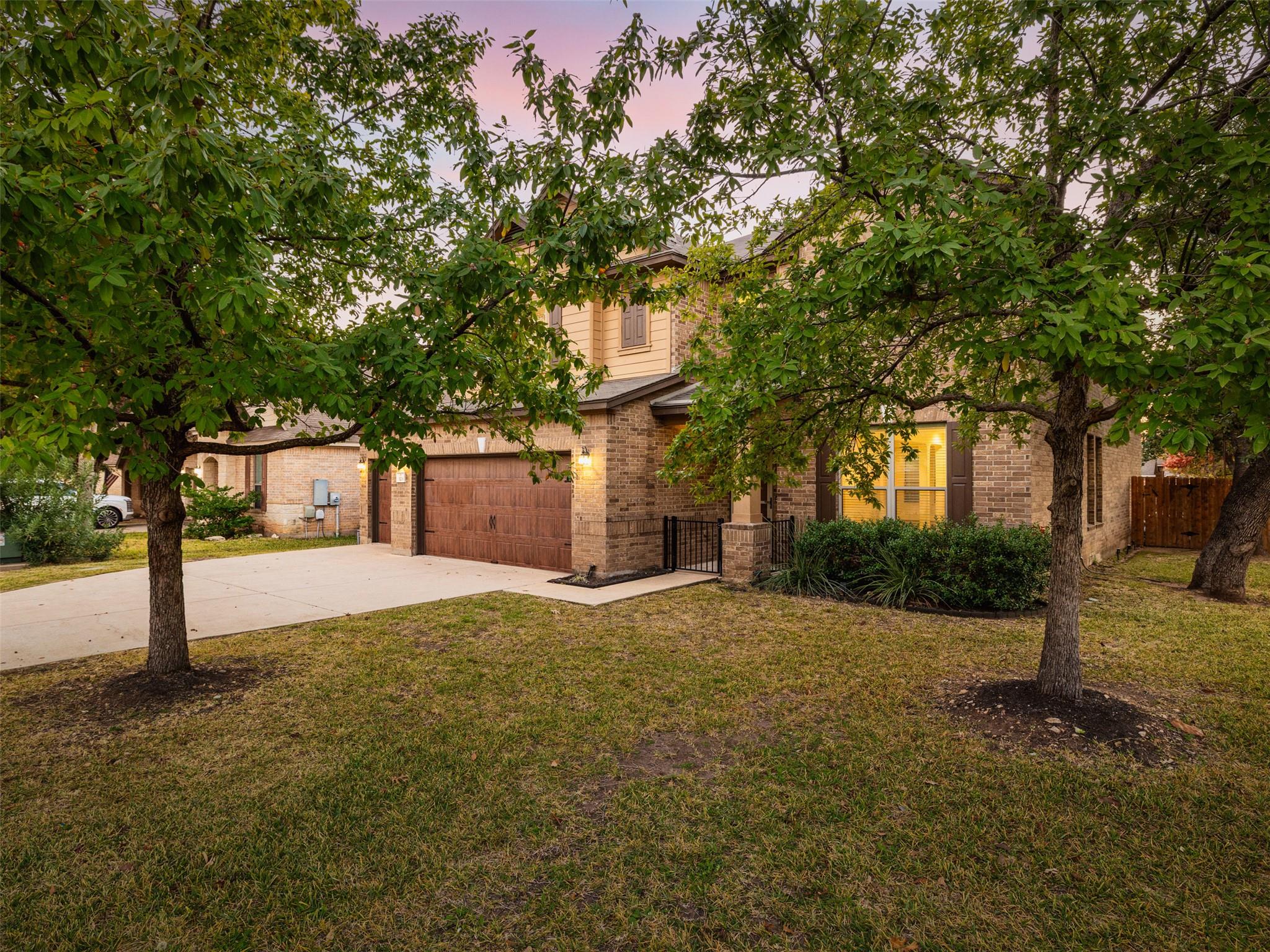 323 Settlers Home DR