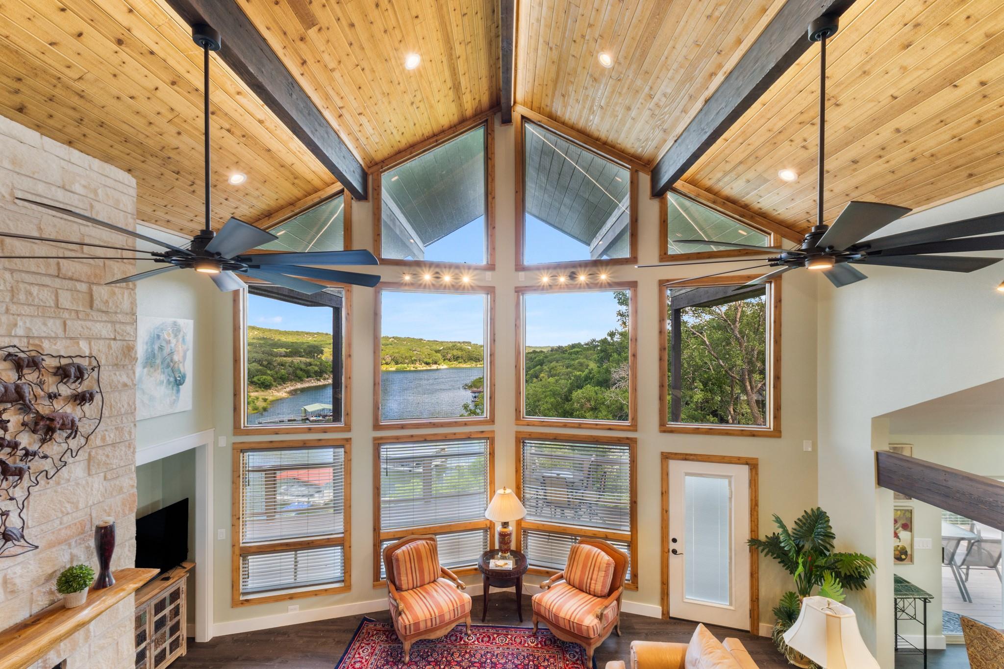 3609 Peninsular DR