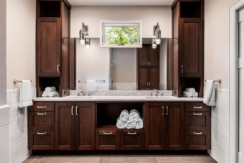 Tiny photo for 4801 Balcones DR, Austin, TX 78731 (MLS # 3653626)