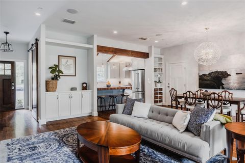 Tiny photo for 4801 Balcones DR, Austin, TX 78731 (MLS # 3653626)