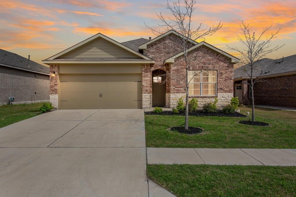 2072 Port Ellen DR