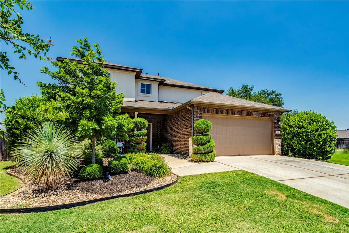 125 Groesbeck LN