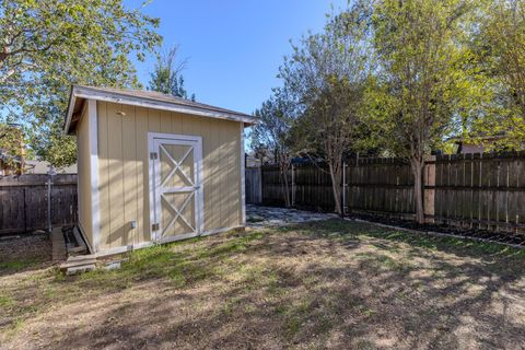 Tiny photo for 2605 Edenwood DR, Austin, TX 78745 (MLS # 1523773)
