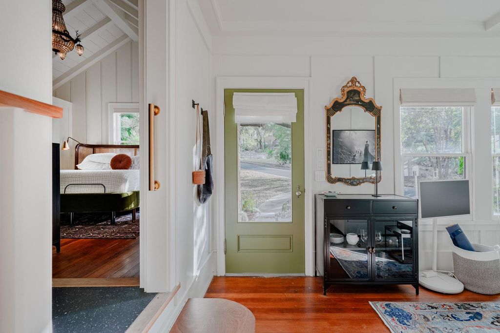 Photo of 904 Avondale-A RD, Austin, TX 78704 (MLS # 2381237)