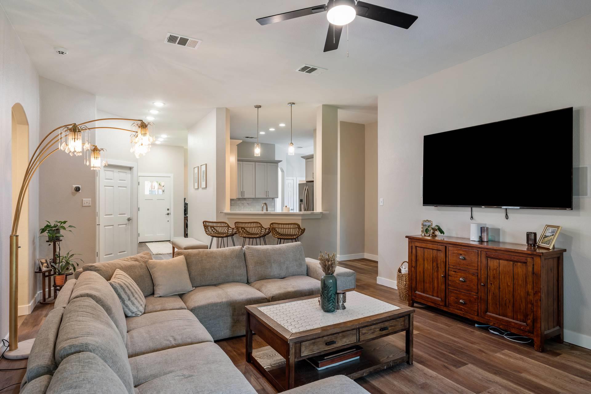 113 Hanstrom DR