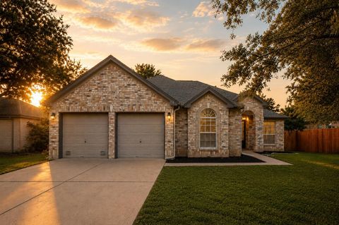 Photo of 1314 Nightingale DR, Cedar Park, TX 78613 (MLS # 3018015)