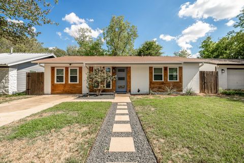 Photo of 7003 Cherry Meadow DR, Austin, TX 78745 (MLS # 5224962)