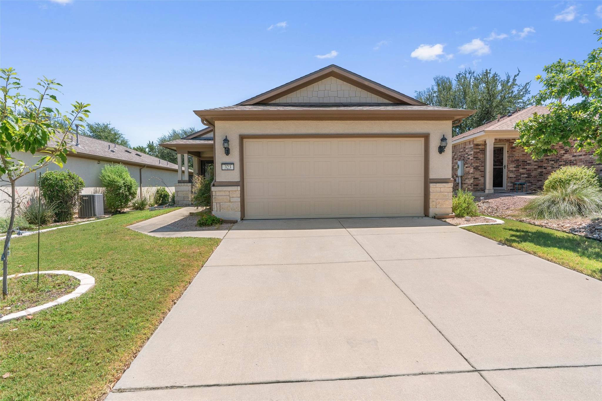 323 Salado Creek LN