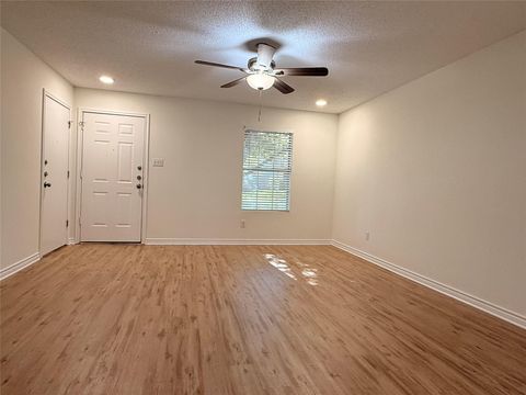 Tiny photo for 806 Calico DR, Austin, TX 78748 (MLS # 1885995)