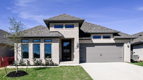 313 Foxfire CV Lockhart TX 78644