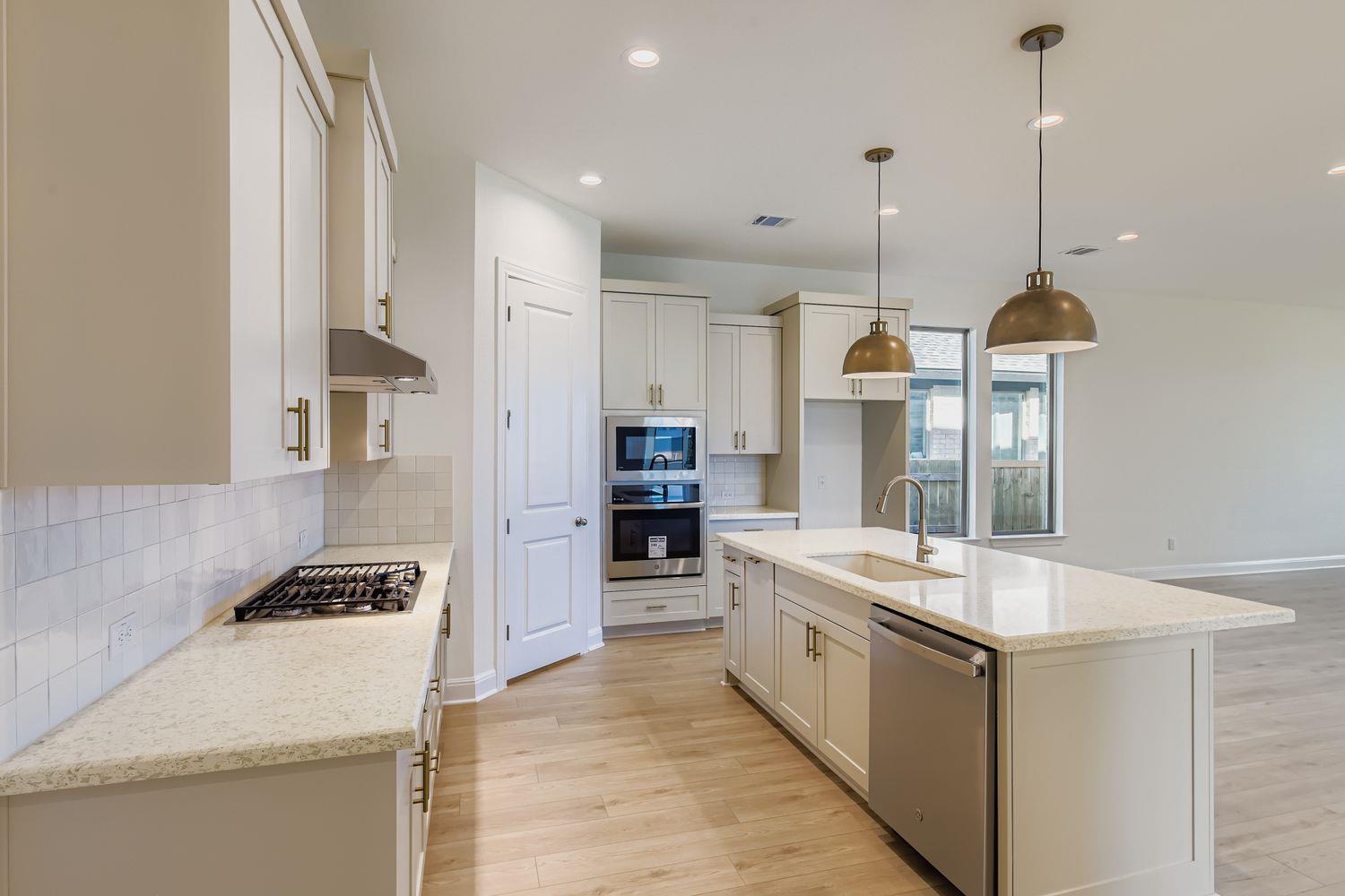 395 Prickly Poppy LOOP