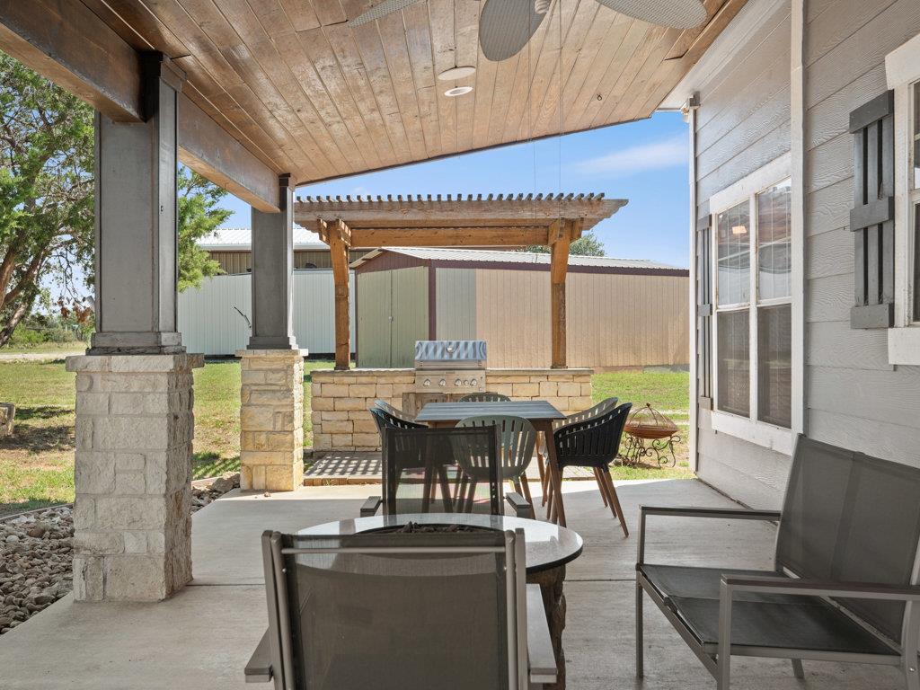 811 County Road 130 RD