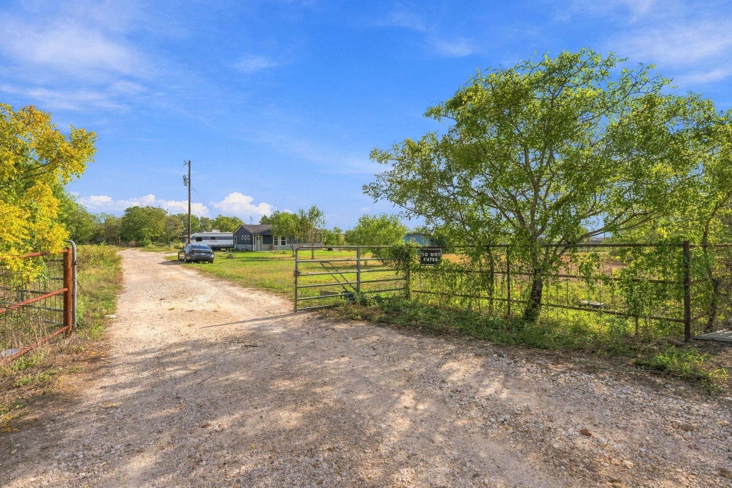 Photo of 3134 Homannville TRL, Lockhart, TX 78644 (MLS # 9856624)