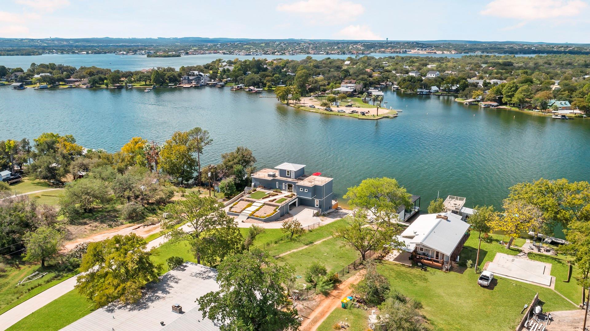302 Green Acres DR
