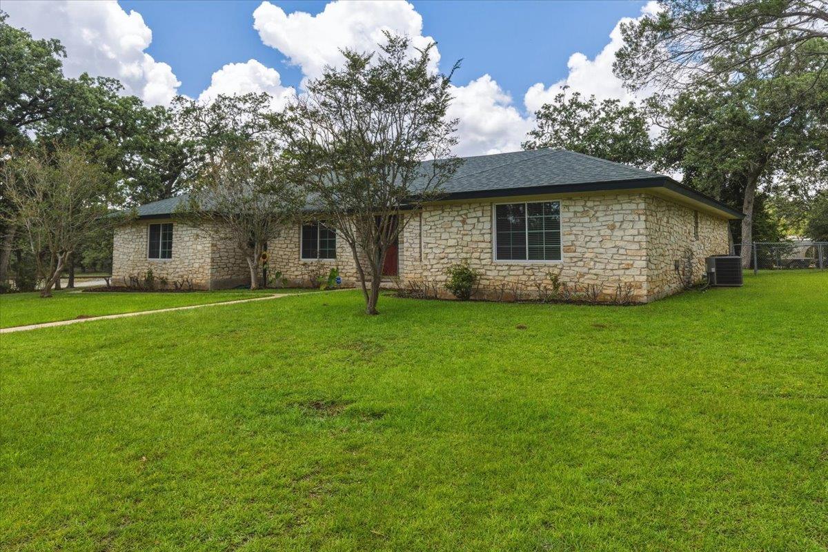 250 Hickory DR