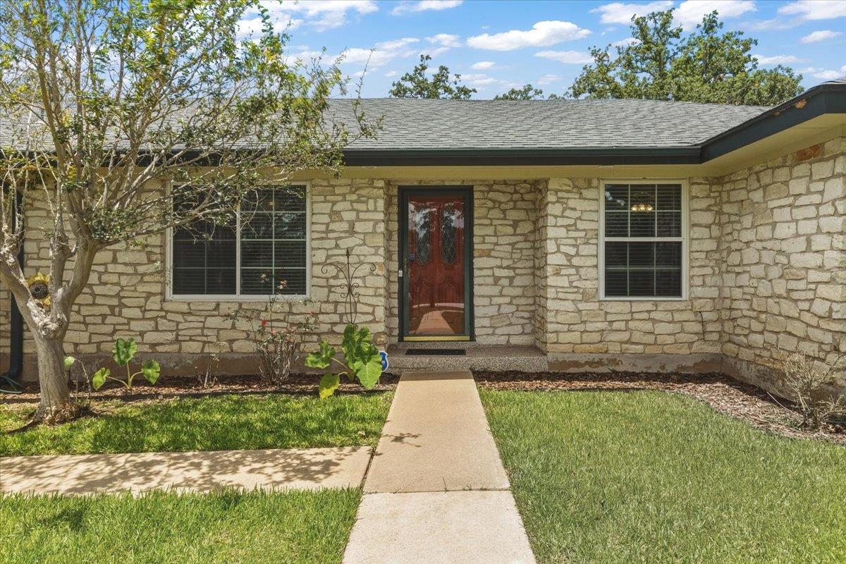 250 Hickory DR