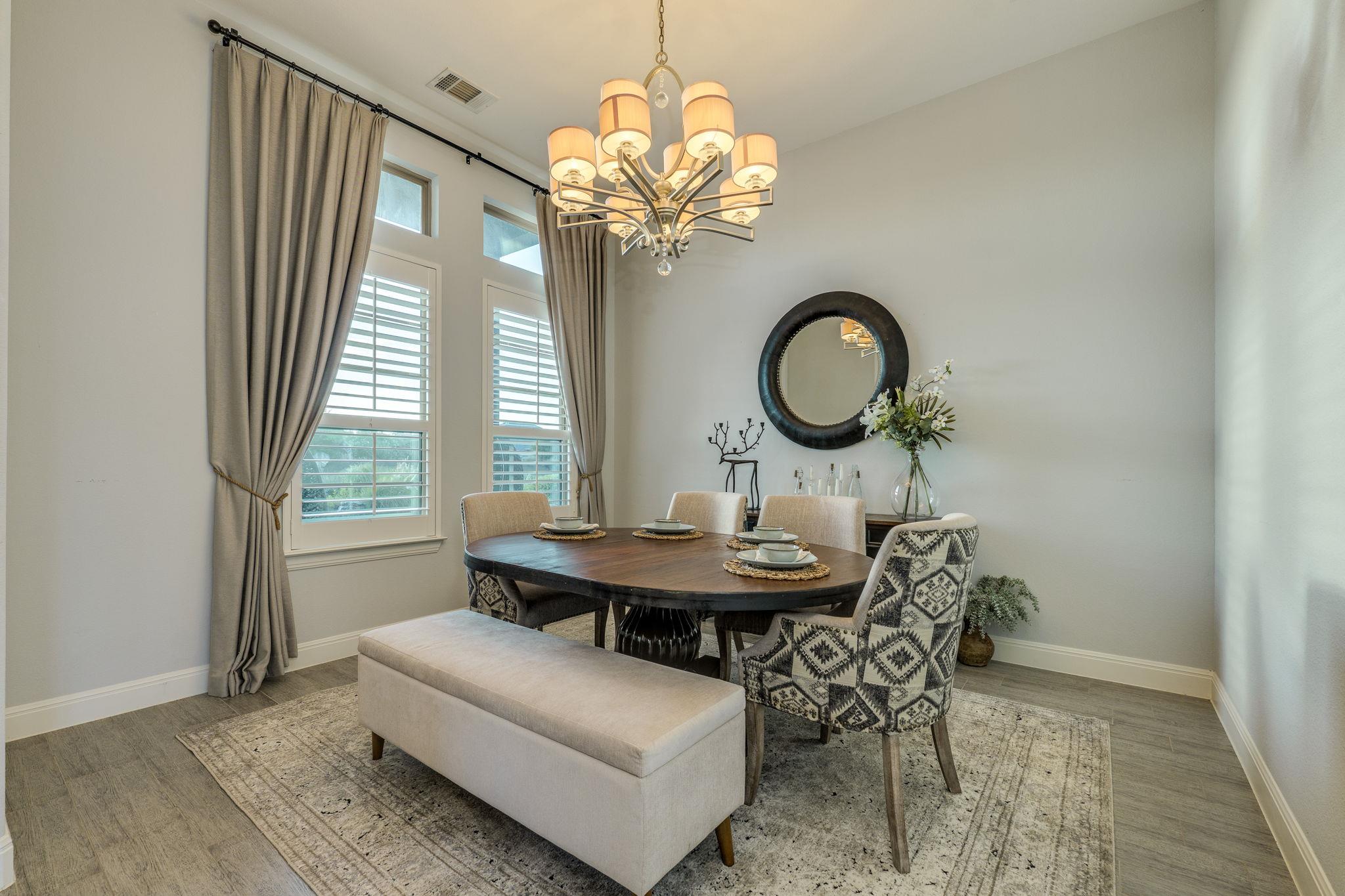 2800 Crystal Falls PKWY