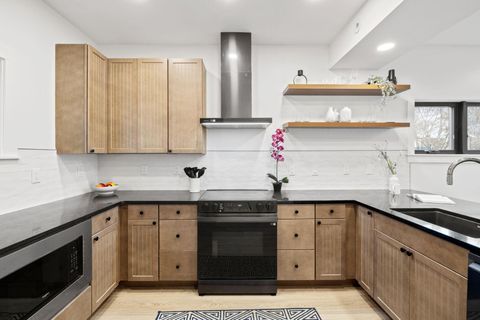 Tiny photo for 2320 Westoak DR #B, Austin, TX 78704 (MLS # 6631052)
