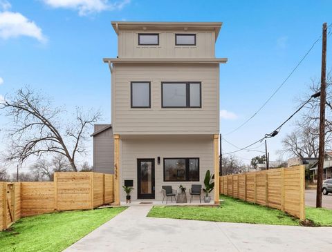 Tiny photo for 2320 Westoak DR #B, Austin, TX 78704 (MLS # 6631052)