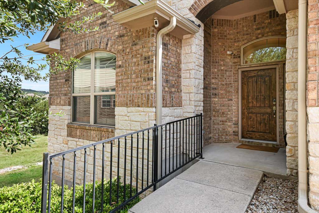 Photo of 18409 Deleon Bayou LN, Austin, TX 78738 (MLS # 1999586)