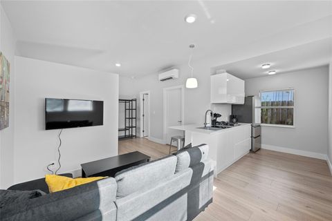 Photo of 2201 Leon ST #D, Austin, TX 78704 (MLS # 7015698)