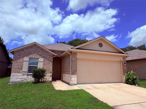 Photo of 225 Cibolo Creek DR, Kyle, TX 78640 (MLS # 3382264)
