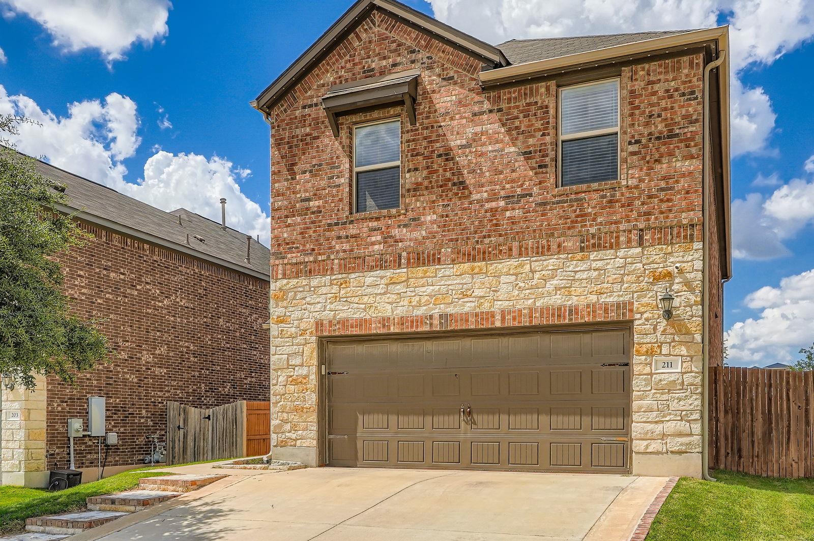 211 Satsuma DR