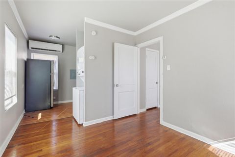 Tiny photo for 204 E 30th ST #201, Austin, TX 78705 (MLS # 6652585)