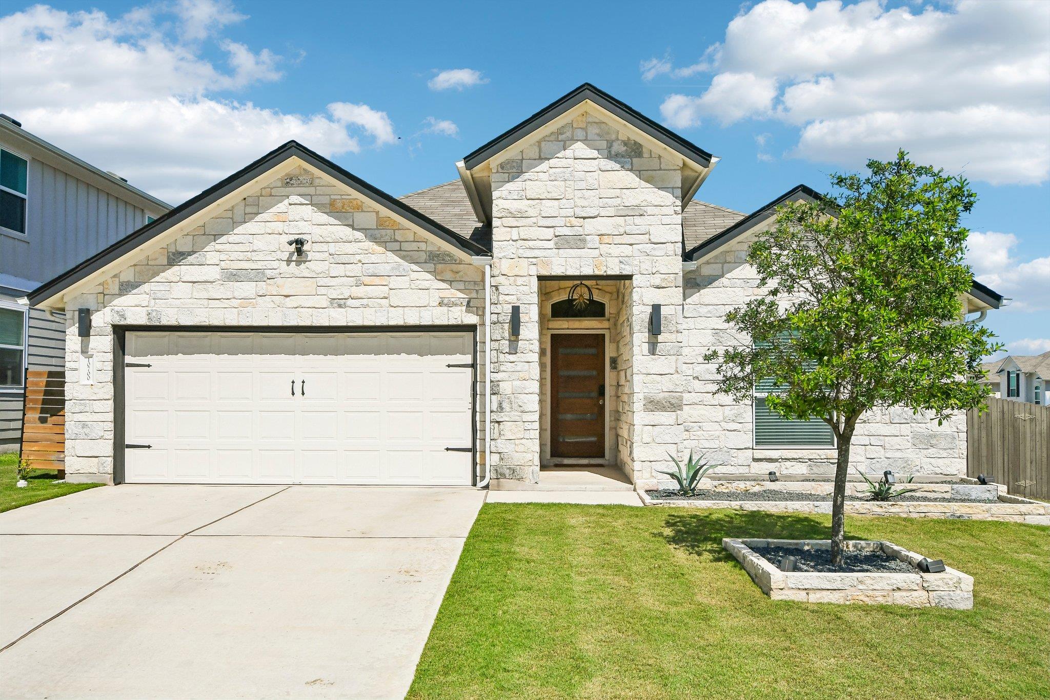 10700 Sentinel DR