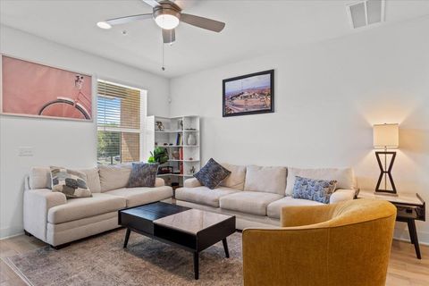 2516 Simond Ave D Austin TX 78723