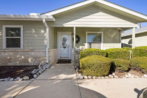 Photo of 121 S Plant Ave Ave #APT 102, Boerne, TX 78006 (MLS # 5727089)