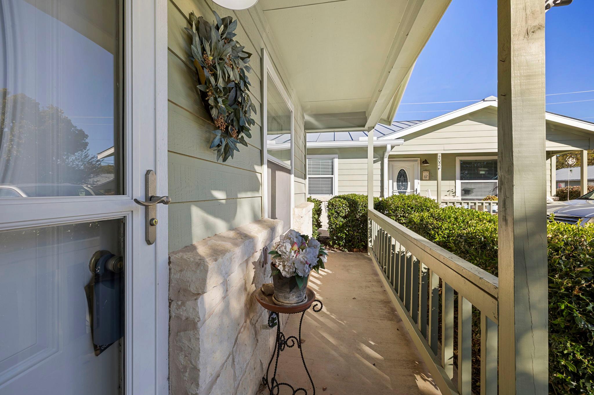 121 S Plant Ave Ave APT 102