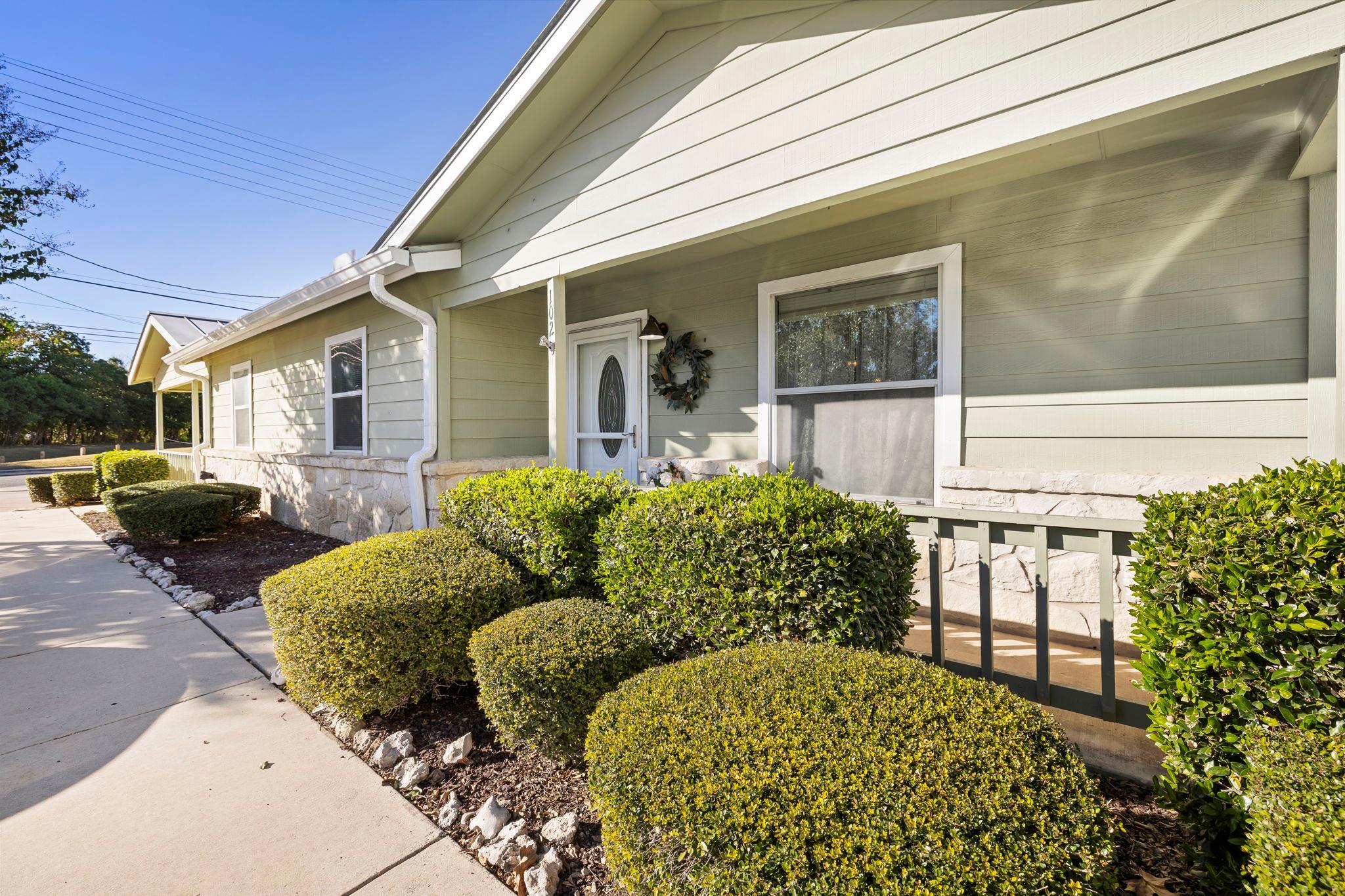 121 S Plant Ave Ave APT 102