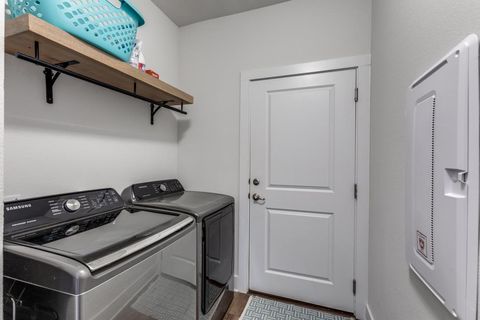 Tiny photo for 7909 Donnelley DR, Austin, TX 78744 (MLS # 8303072)